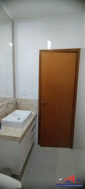 Sobrado com 2 quartos à venda, 125m2 em Parque Residencial Laluce, Birigui - SP - imagem 9 Foto 9 de Sobrado com 2 quartos à venda, 125m2 em Parque Residencial Laluce, Birigui - SP