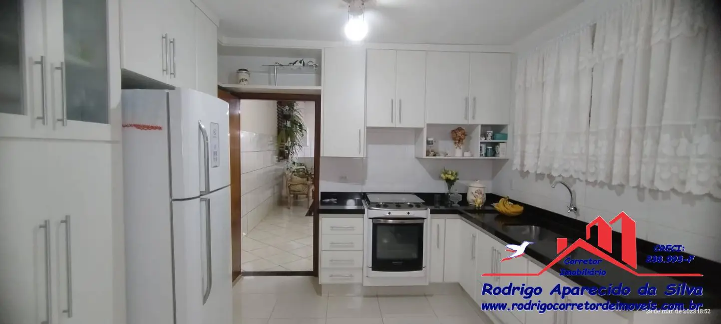 Sobrado com 2 quartos à venda, 125m2 em Parque Residencial Laluce, Birigui - SP - imagem 8 Foto 8 de Sobrado com 2 quartos à venda, 125m2 em Parque Residencial Laluce, Birigui - SP