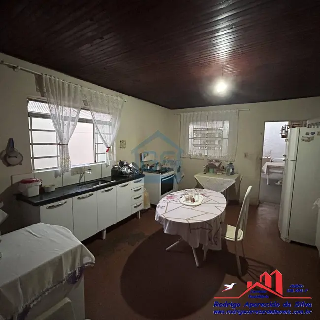 Casa com 4 quartos à venda, 256m2 em Jardim Flamengo, Birigui - SP - imagem 6 Foto 6 de Casa com 4 quartos à venda, 256m2 em Jardim Flamengo, Birigui - SP