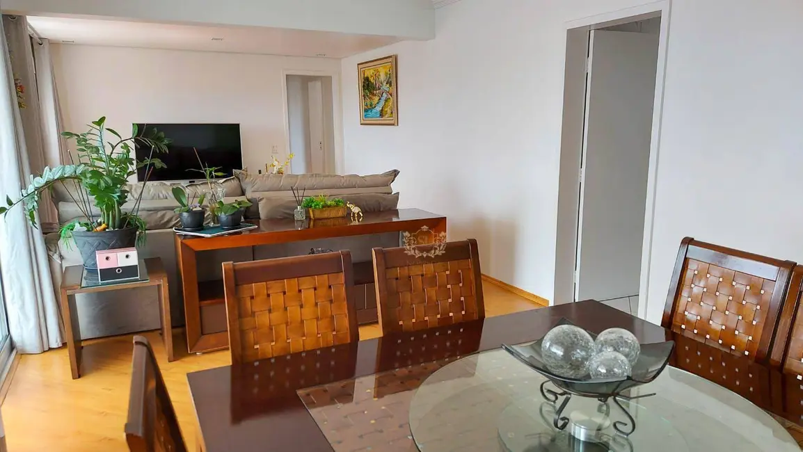 Foto 3 de Apartamento com 3 quartos à venda, 200m2 em Vila Mariana, São Paulo - SP