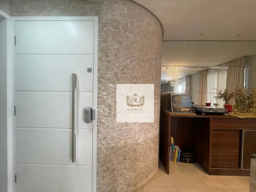 Apartamento com 3 quartos à venda, 140m2 em Vila Mariana, São Paulo - SP - imagem 4 Foto 4 de Apartamento com 3 quartos à venda, 140m2 em Vila Mariana, São Paulo - SP