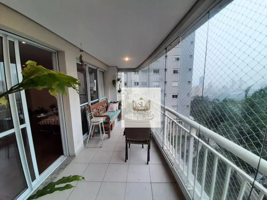 Apartamento com 3 quartos à venda, 210m2 em Vila Mariana, São Paulo - SP - imagem 2 Foto 2 de Apartamento com 3 quartos à venda, 210m2 em Vila Mariana, São Paulo - SP