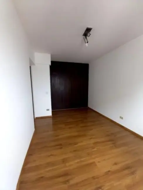 Apartamento com 3 quartos à venda, 130m2 em Vila Mariana, São Paulo - SP - imagem 4 Foto 4 de Apartamento com 3 quartos à venda, 130m2 em Vila Mariana, São Paulo - SP