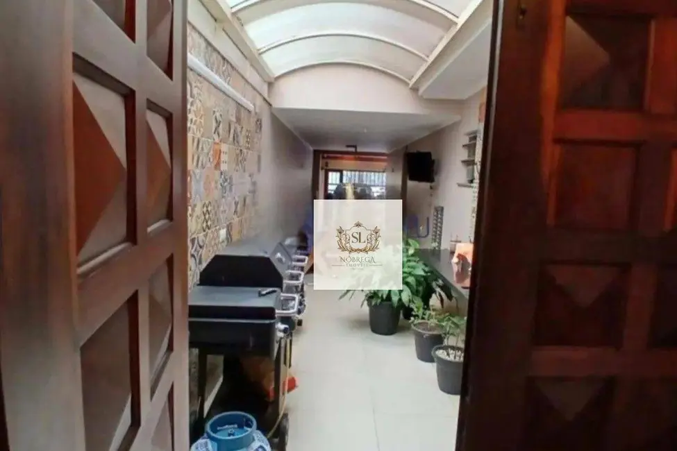 Sobrado com 3 quartos à venda, 226m2 em Mirandópolis, São Paulo - SP - imagem 3 Foto 3 de Sobrado com 3 quartos à venda, 226m2 em Mirandópolis, São Paulo - SP