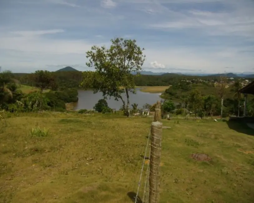 Foto 2 de Chácara com 5 quartos à venda, 200m2 em Meaípe, Guarapari - ES