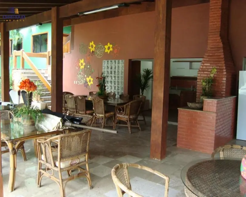 Casa de Condomínio com 6 quartos à venda, 2000m2 em Praia do Morro, Guarapari - ES - imagem 6 Foto 6 de Casa de Condomínio com 6 quartos à venda, 2000m2 em Praia do Morro, Guarapari - ES