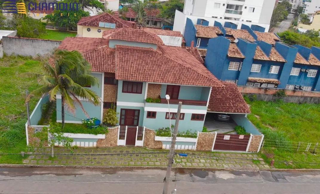 Foto 1 de Casa com 7 quartos à venda, 600m2 em Enseada Azul, Guarapari - ES