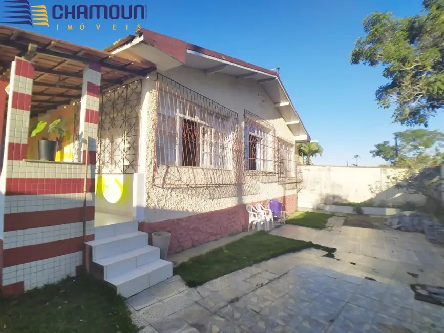 Foto 1 de Casa com 4 quartos à venda, 270m2 em Setiba, Guarapari - ES