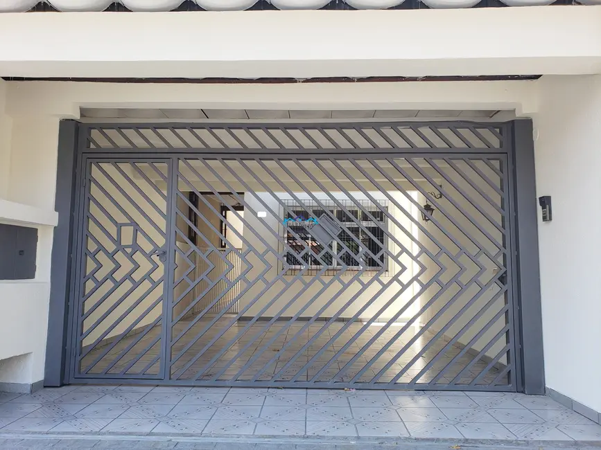 Casa com 3 quartos à venda, 180m2 em Chácara Santo Antônio (Zona Sul), São Paulo - SP - imagem 1 Foto 1 de Casa com 3 quartos à venda, 180m2 em Chácara Santo Antônio (Zona Sul), São Paulo - SP