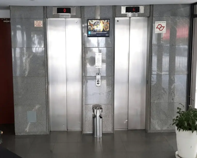 Sala Comercial com 1 quarto à venda e para alugar, 130m2 em Brooklin Paulista, São Paulo - SP - imagem 8 Foto 8 de Sala Comercial com 1 quarto à venda e para alugar, 130m2 em Brooklin Paulista, São Paulo - SP