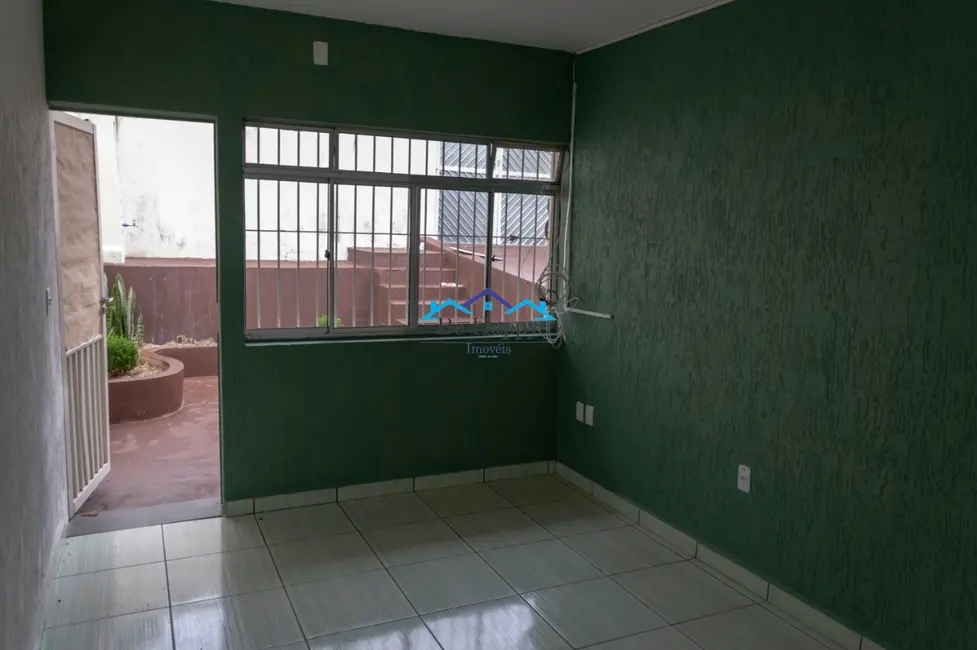 Casa com 3 quartos para alugar, 125m2 em Jardim Consórcio, São Paulo - SP - imagem 4 Foto 4 de Casa com 3 quartos para alugar, 125m2 em Jardim Consórcio, São Paulo - SP