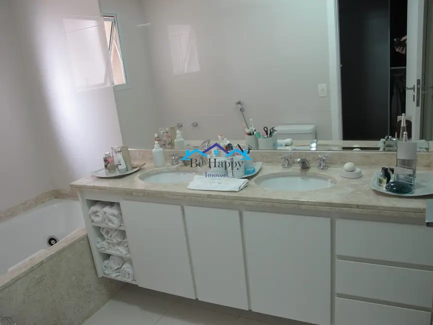 Foto 3 de Apartamento com 3 quartos para alugar, 198m2 em Cidade Monções, São Paulo - SP