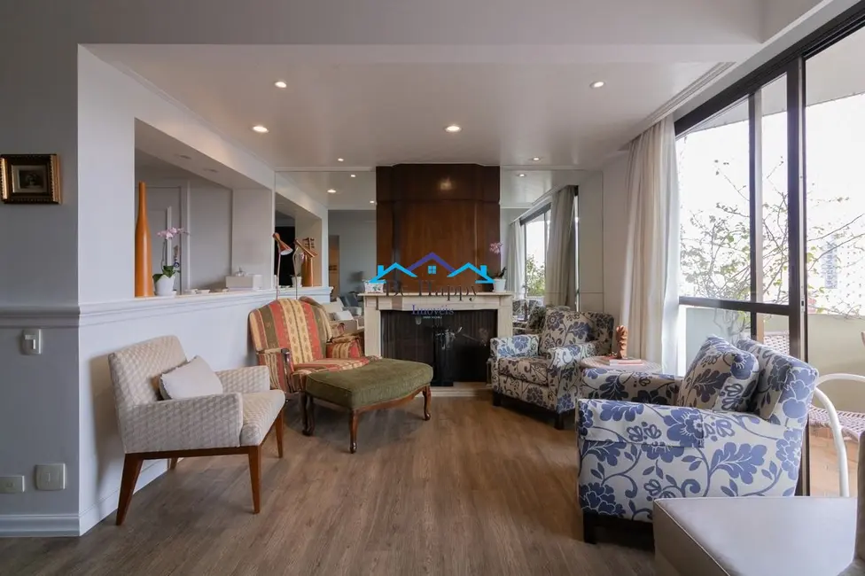 Apartamento com 3 quartos à venda, 170m2 em Moema, São Paulo - SP - imagem 9 Foto 9 de Apartamento com 3 quartos à venda, 170m2 em Moema, São Paulo - SP