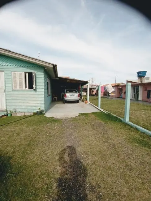 Foto 1 de Casa com 2 quartos à venda, 110m2 em Capao Da Canoa - RS