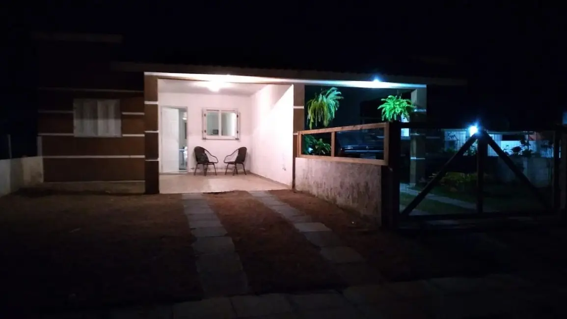 Foto 5 de Casa com 2 quartos à venda, 80m2 em Capao Da Canoa - RS