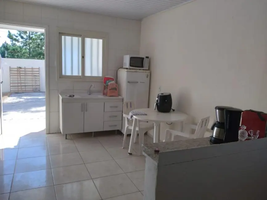 Foto 1 de Casa com 2 quartos à venda, 80m2 em Capao Da Canoa - RS