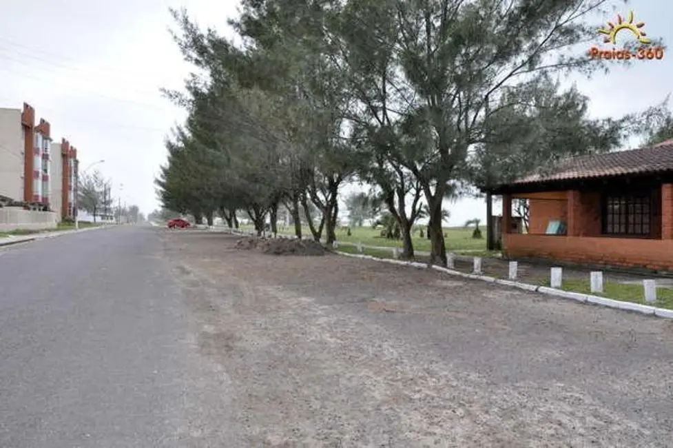 Foto 5 de Terreno / Lote à venda, 150m2 em Capao Da Canoa - RS