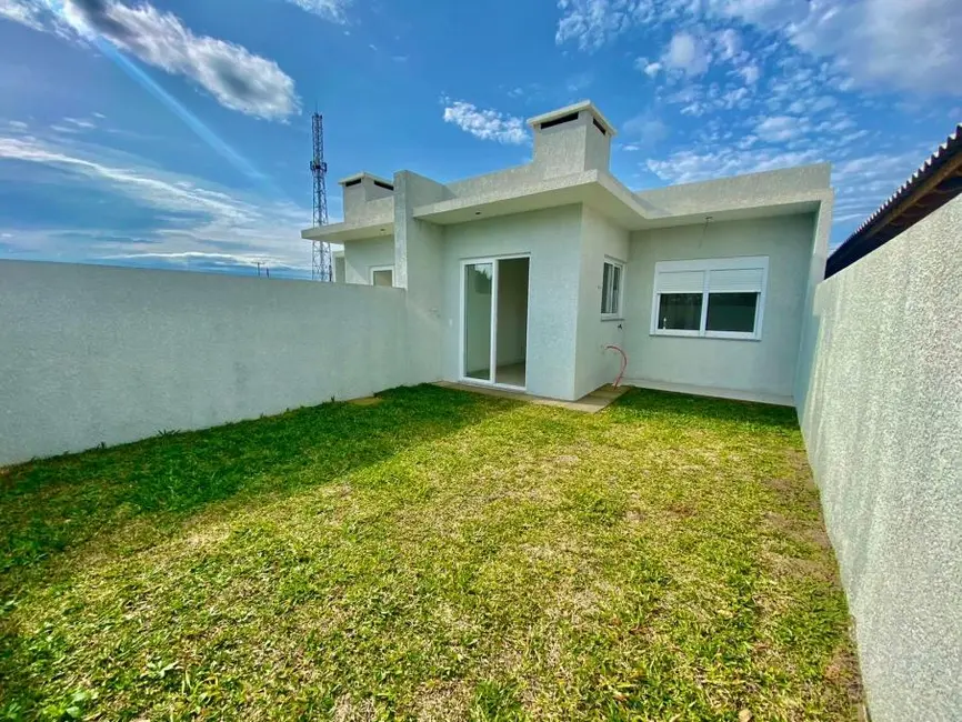 Foto 1 de Casa com 2 quartos à venda, 63m2 em Capao Da Canoa - RS