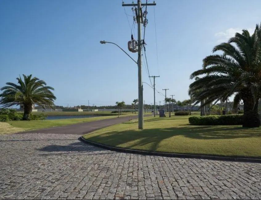Foto 9 de Terreno / Lote à venda, 400m2 em Capao Da Canoa - RS