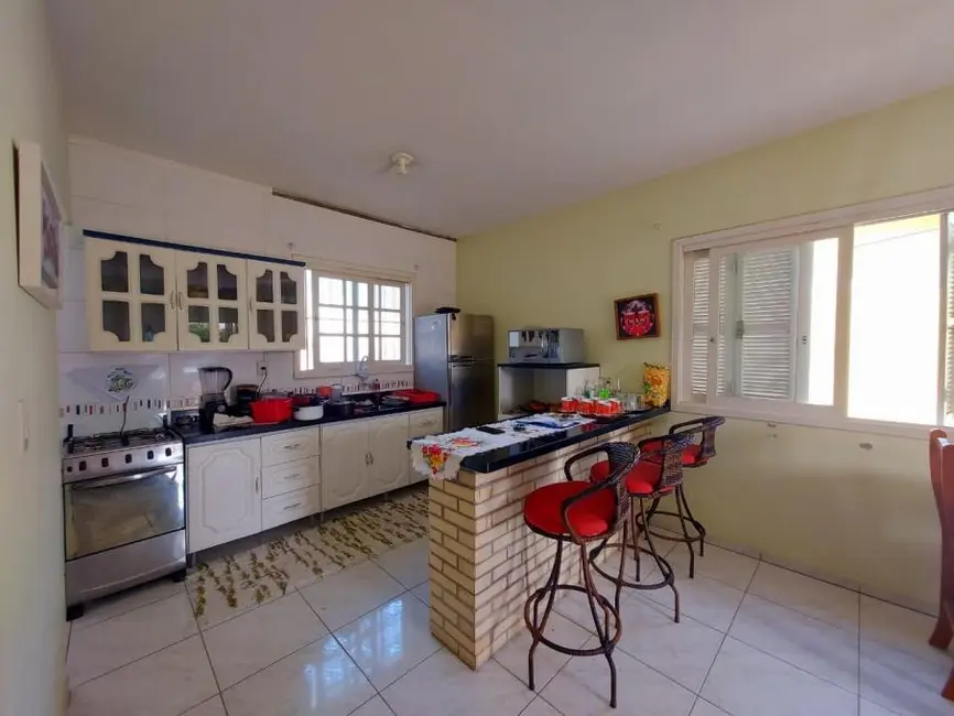 Foto 6 de Casa com 2 quartos à venda, 150m2 em Capao Da Canoa - RS