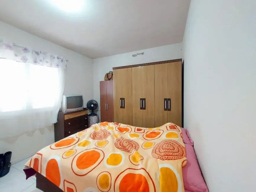 Foto 4 de Casa com 2 quartos à venda, 150m2 em Capao Da Canoa - RS