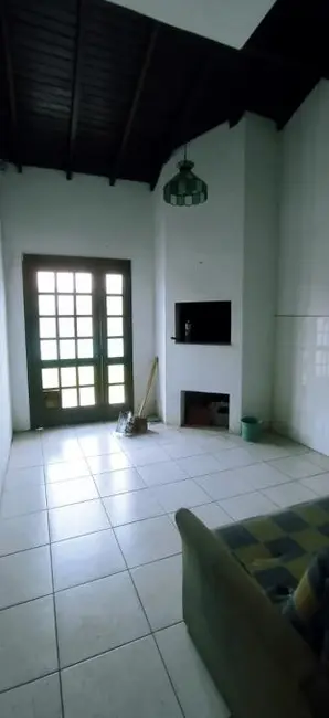 Casa com 4 quartos à venda, 150m2 em Capao Da Canoa - RS - imagem 4 Foto 4 de Casa com 4 quartos à venda, 150m2 em Capao Da Canoa - RS