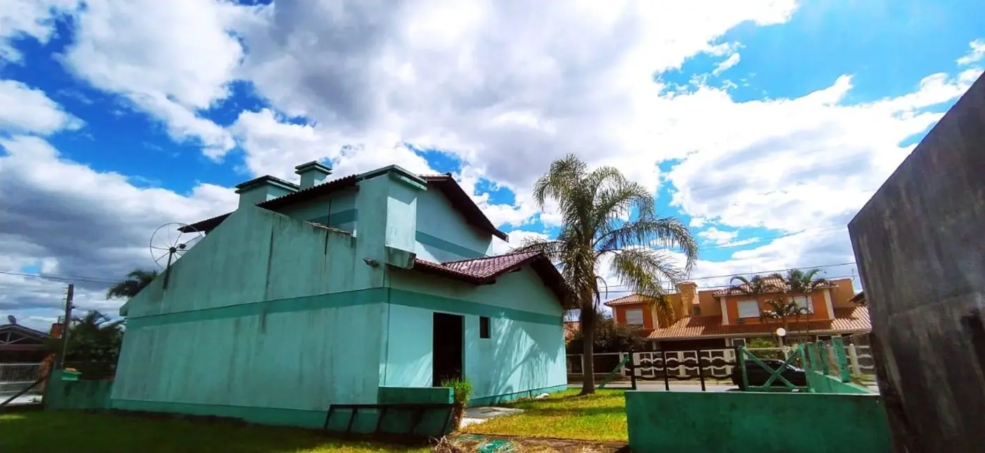 Foto 1 de Casa com 4 quartos à venda, 150m2 em Capao Da Canoa - RS