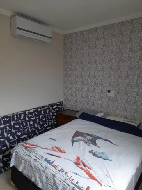 Sobrado com 2 quartos à venda, 150m2 em Capao Da Canoa - RS - imagem 3 Foto 3 de Sobrado com 2 quartos à venda, 150m2 em Capao Da Canoa - RS
