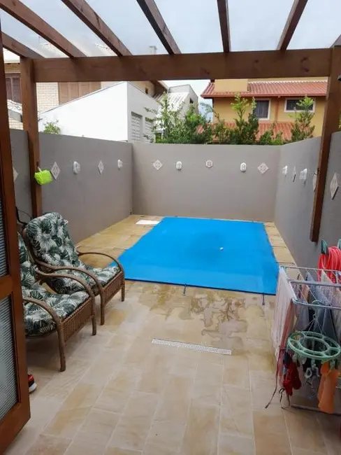 Foto 1 de Sobrado com 2 quartos à venda, 150m2 em Capao Da Canoa - RS