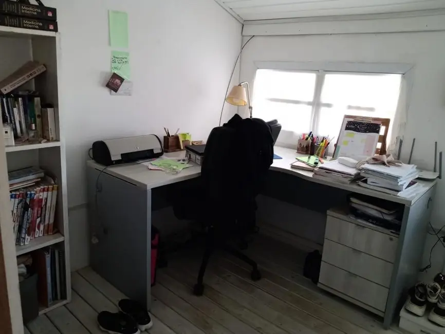 Sobrado com 3 quartos à venda, 100m2 em Capao Da Canoa - RS - imagem 6 Foto 6 de Sobrado com 3 quartos à venda, 100m2 em Capao Da Canoa - RS