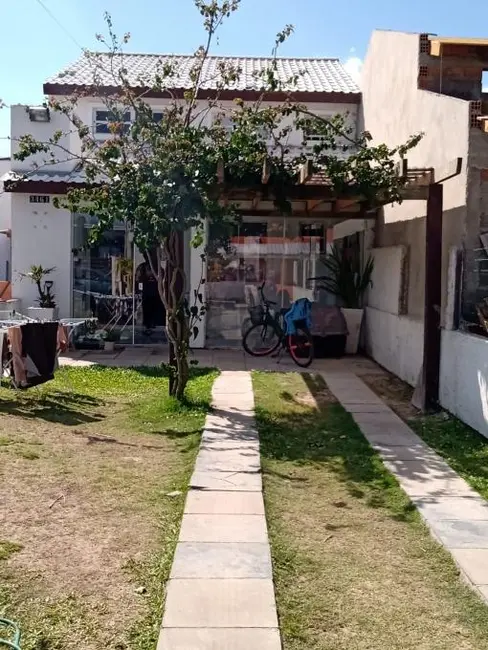 Foto 1 de Sobrado com 3 quartos à venda, 100m2 em Capao Da Canoa - RS