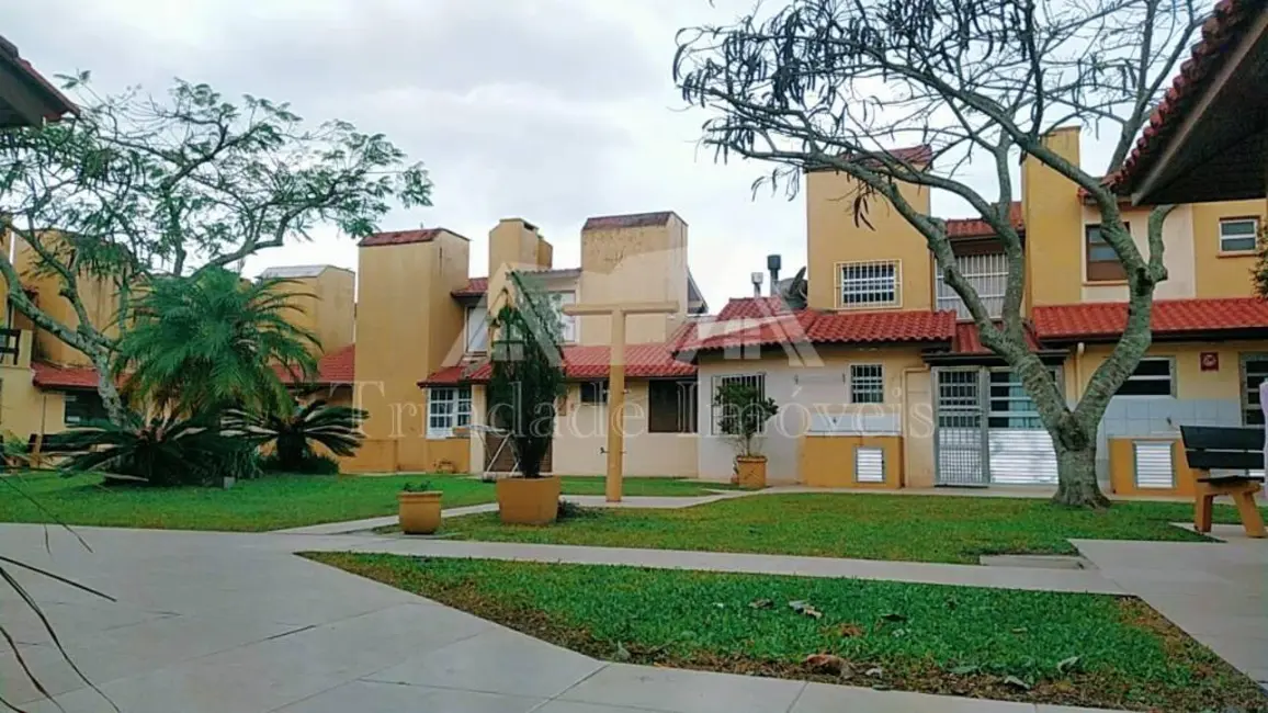 Foto 3 de Sobrado com 3 quartos à venda, 90m2 em Capao Da Canoa - RS