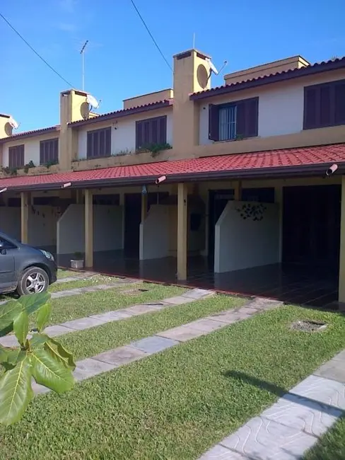 Foto 9 de Sobrado com 2 quartos à venda, 75m2 em Capao Da Canoa - RS