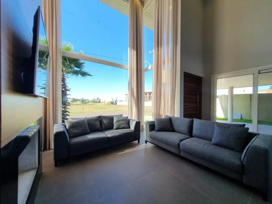 Foto 9 de Casa de Condomínio com 5 quartos à venda, 280m2 em Capao Da Canoa - RS