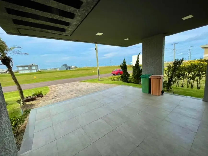 Foto 8 de Casa de Condomínio com 4 quartos à venda, 300m2 em Capao Da Canoa - RS