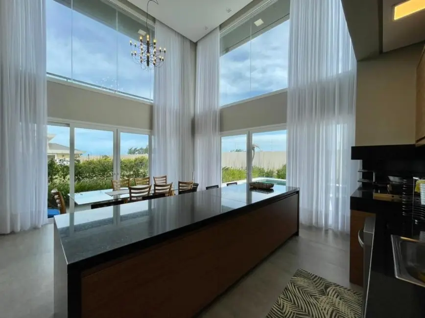 Foto 4 de Casa de Condomínio com 4 quartos à venda, 300m2 em Capao Da Canoa - RS