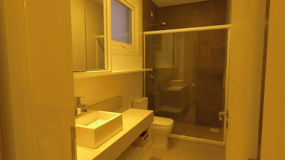 Casa de Condomínio com 4 quartos à venda, 300m2 em Capao Da Canoa - RS - imagem 6 Foto 6 de Casa de Condomínio com 4 quartos à venda, 300m2 em Capao Da Canoa - RS