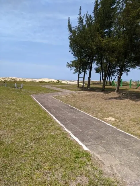 Terreno / Lote à venda, 299m2 em Capao Da Canoa - RS - imagem 6 Foto 6 de Terreno / Lote à venda, 299m2 em Capao Da Canoa - RS