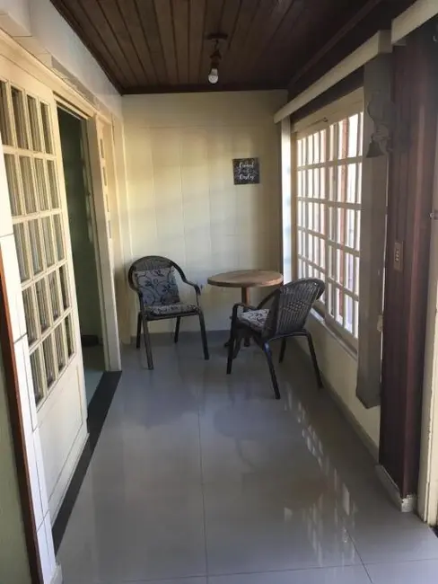 Casa com 4 quartos à venda, 180m2 em Capao Da Canoa - RS - imagem 6 Foto 6 de Casa com 4 quartos à venda, 180m2 em Capao Da Canoa - RS