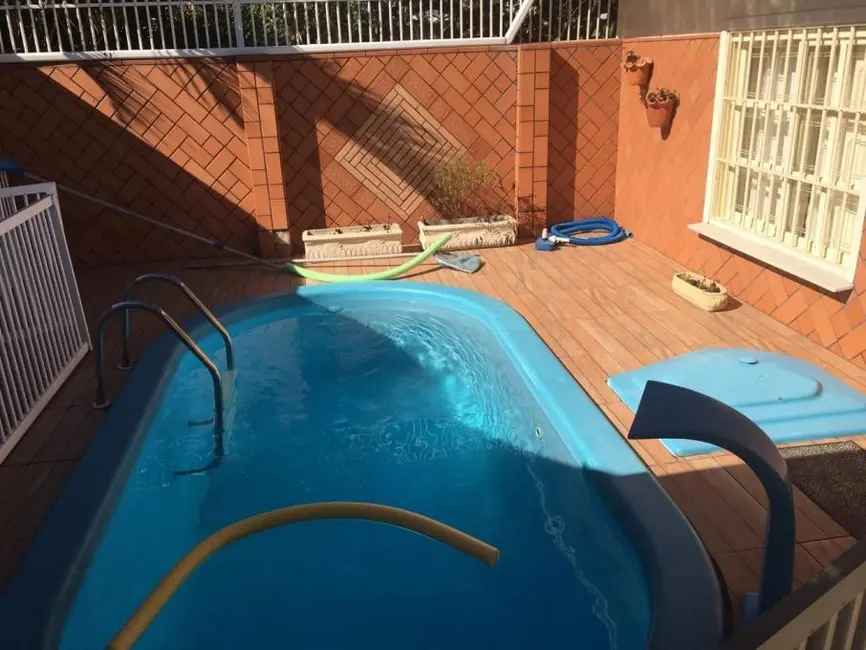 Casa com 4 quartos à venda, 180m2 em Capao Da Canoa - RS - imagem 9 Foto 9 de Casa com 4 quartos à venda, 180m2 em Capao Da Canoa - RS