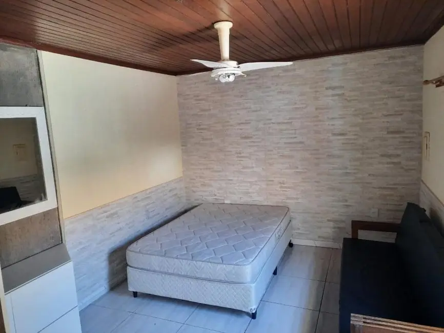 Casa com 4 quartos à venda, 180m2 em Capao Da Canoa - RS - imagem 6 Foto 6 de Casa com 4 quartos à venda, 180m2 em Capao Da Canoa - RS