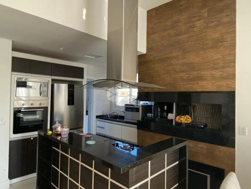 Foto 8 de Casa de Condomínio com 3 quartos à venda, 175m2 em Capao Da Canoa - RS