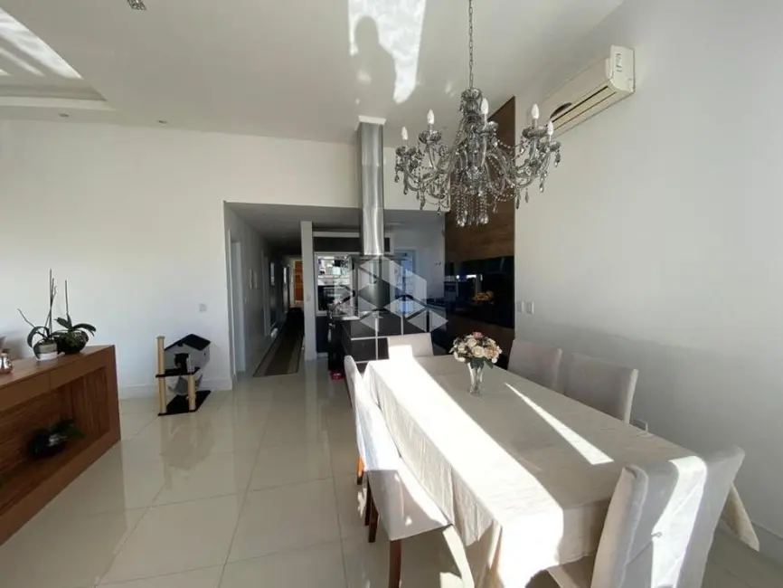 Foto 2 de Casa de Condomínio com 3 quartos à venda, 175m2 em Capao Da Canoa - RS