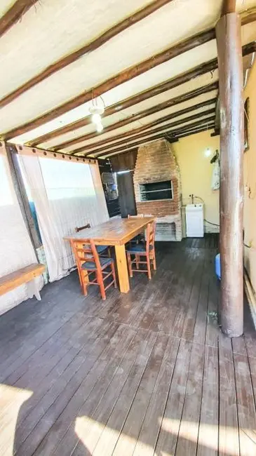 Casa com 2 quartos à venda, 90m2 em Capao Da Canoa - RS - imagem 3 Foto 3 de Casa com 2 quartos à venda, 90m2 em Capao Da Canoa - RS