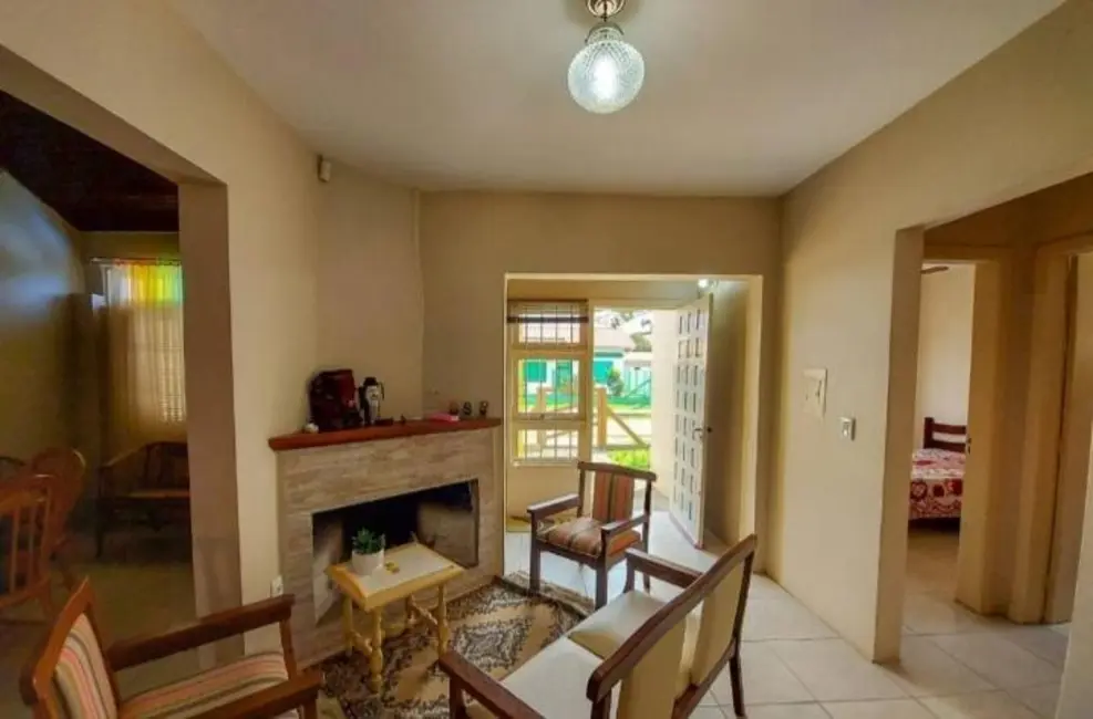 Foto 5 de Casa com 3 quartos à venda, 200m2 em Capao Da Canoa - RS