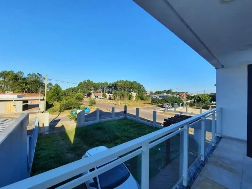 Casa com 3 quartos à venda, 183m2 em Capao Da Canoa - RS - imagem 6 Foto 6 de Casa com 3 quartos à venda, 183m2 em Capao Da Canoa - RS