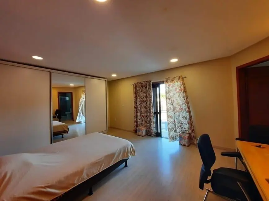 Casa com 3 quartos à venda, 183m2 em Capao Da Canoa - RS - imagem 7 Foto 7 de Casa com 3 quartos à venda, 183m2 em Capao Da Canoa - RS