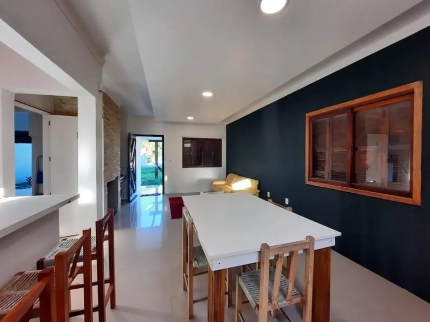 Casa com 3 quartos à venda, 183m2 em Capao Da Canoa - RS - imagem 3 Foto 3 de Casa com 3 quartos à venda, 183m2 em Capao Da Canoa - RS