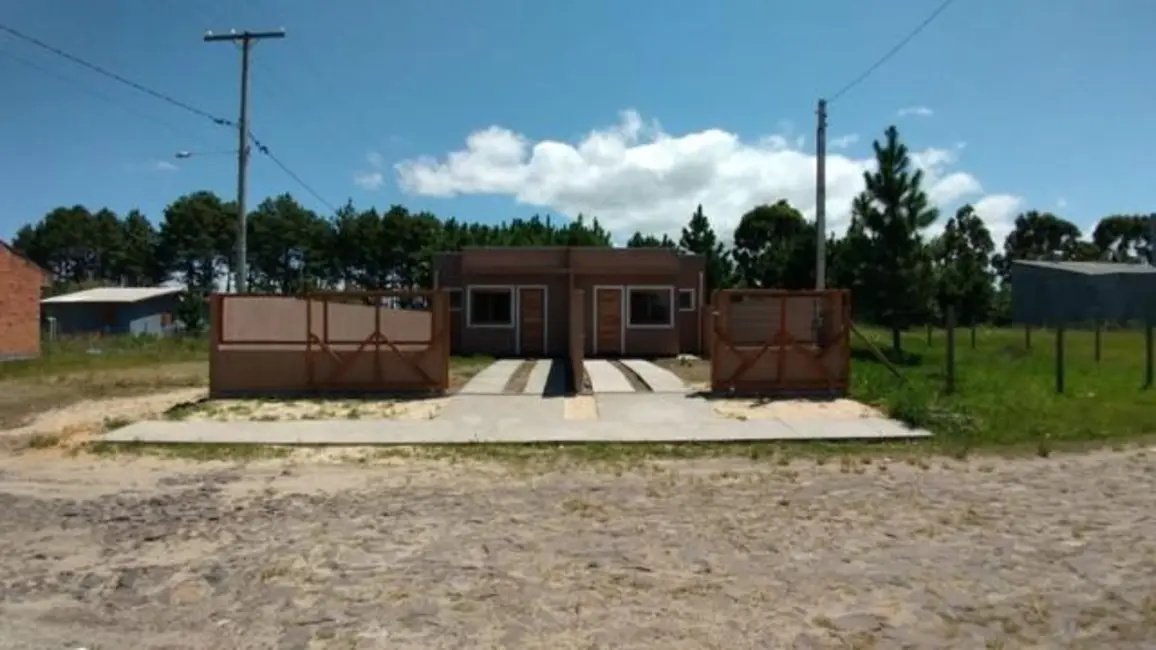 Foto 7 de Casa com 2 quartos à venda, 54m2 em Capao Da Canoa - RS