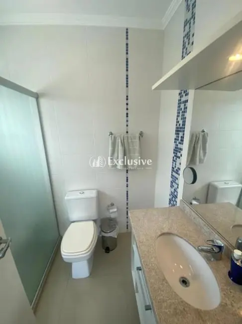 Casa de Condomínio com 3 quartos à venda, 226m2 em Capao Da Canoa - RS - imagem 3 Foto 3 de Casa de Condomínio com 3 quartos à venda, 226m2 em Capao Da Canoa - RS